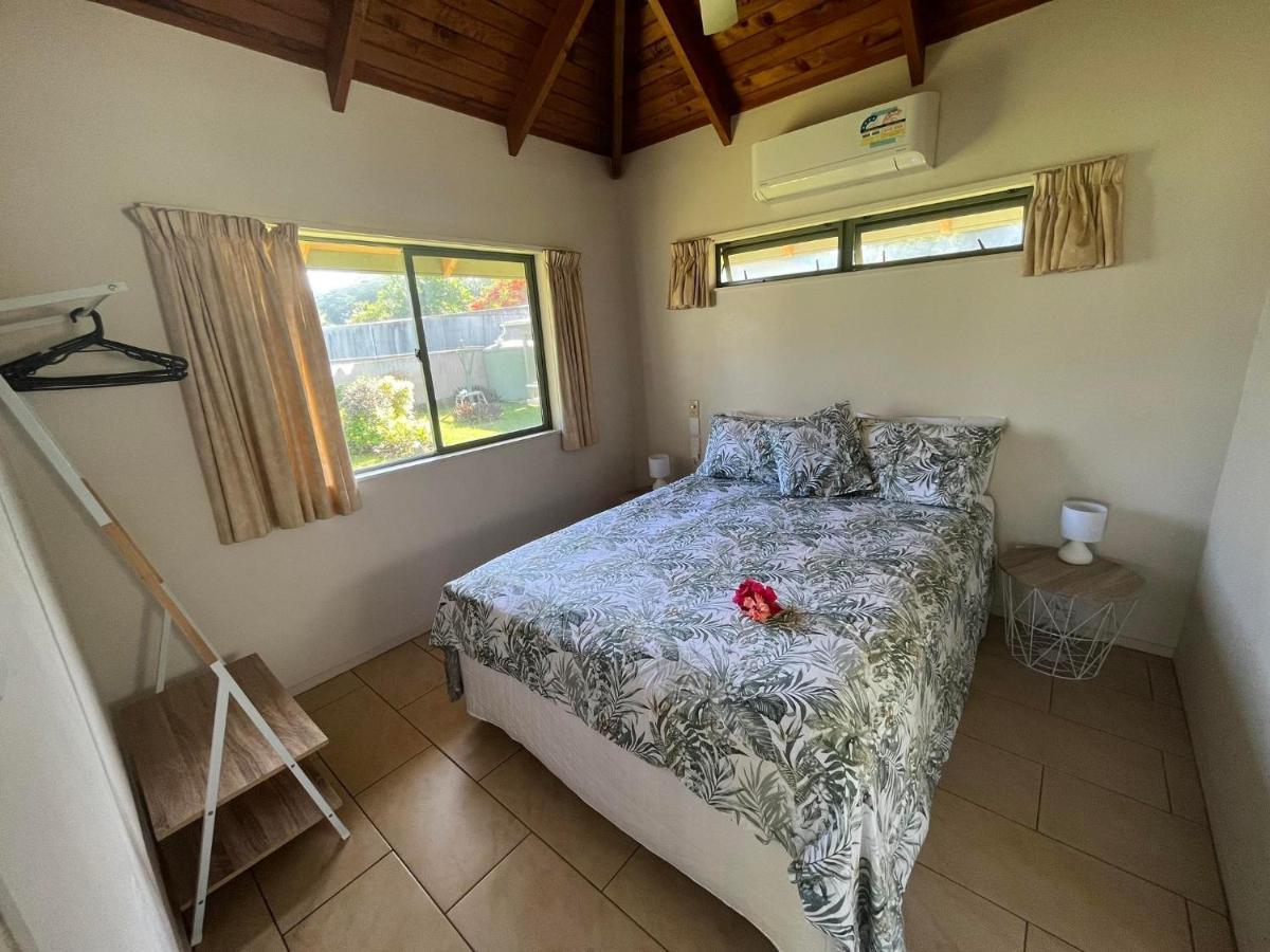 Paparei Beachfront Bungalows, Aitutaki Арутанга Экстерьер фото
